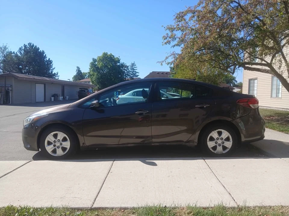 2018 Kia Forte - Image 2 of 12