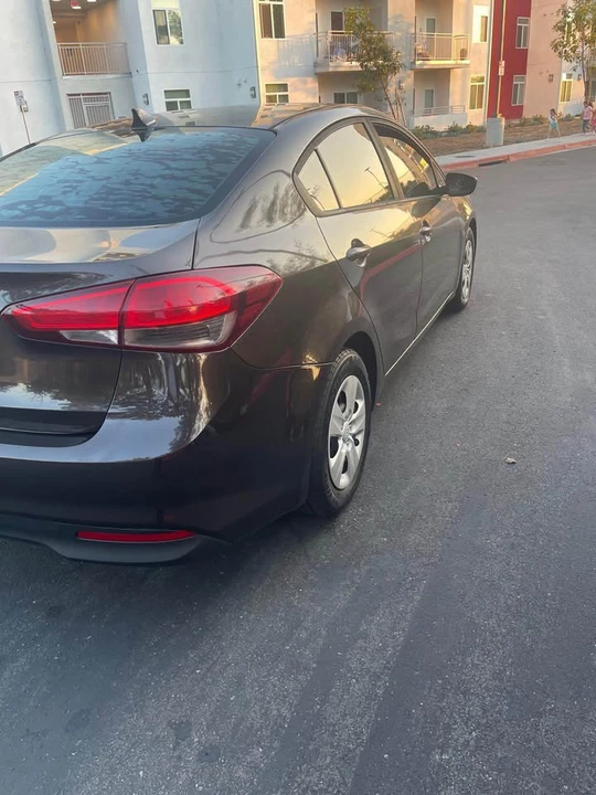2018 Kia Forte - Image 4 of 6