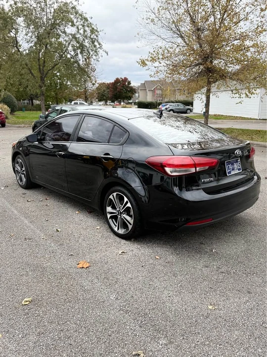 2018 Kia Forte - Image 6 of 10