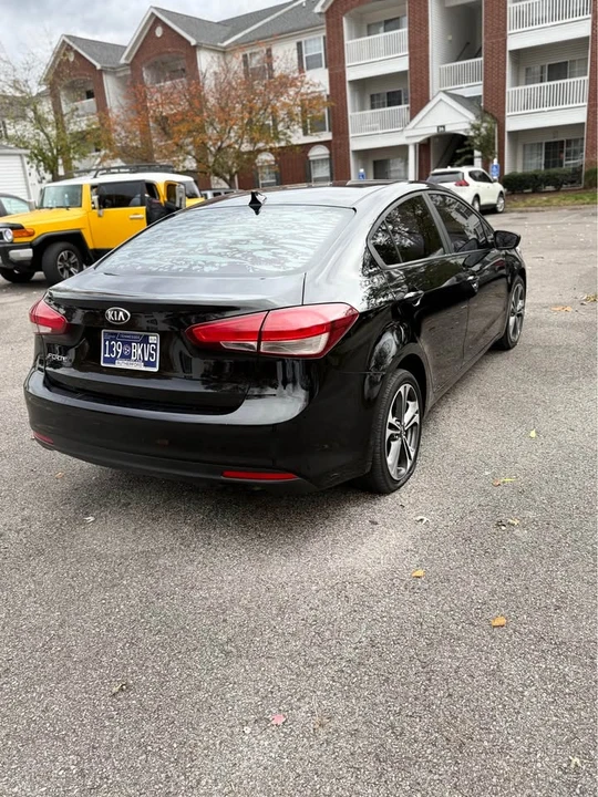 2018 Kia Forte - Image 4 of 10
