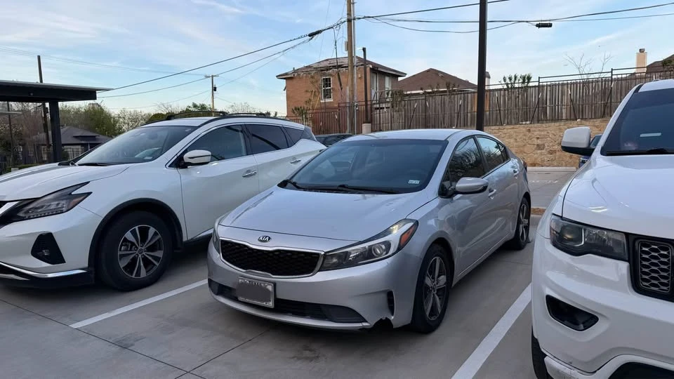 2018 Kia Forte - Image 2 of 5