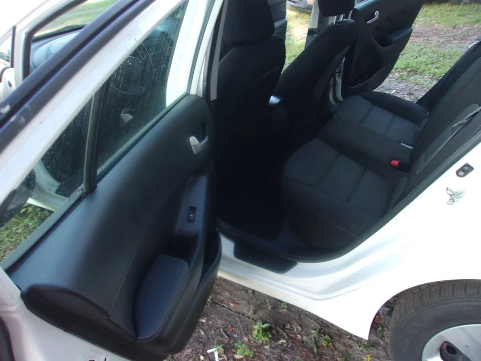 2018 Kia Forte - Image 17 of 20