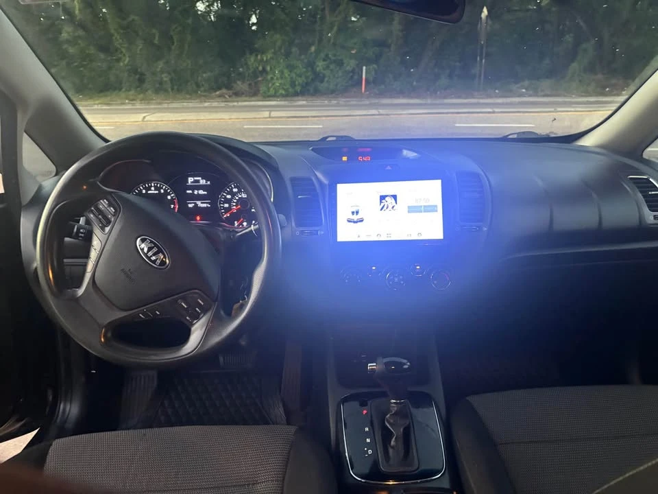 2018 Kia Forte - Image 18 of 20