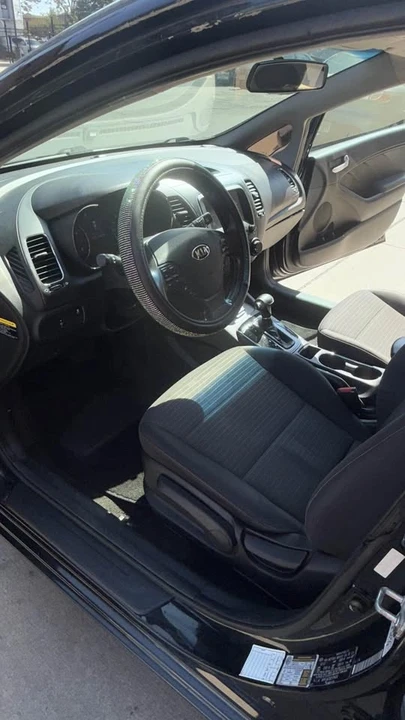 2018 Kia Forte - Image 4 of 19
