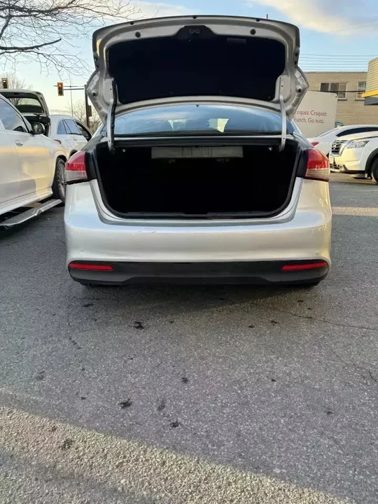 2018 Kia Forte - Image 2 of 6
