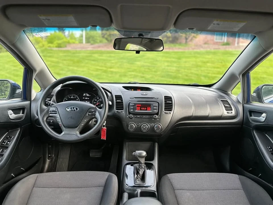 2018 Kia Forte - Image 9 of 14