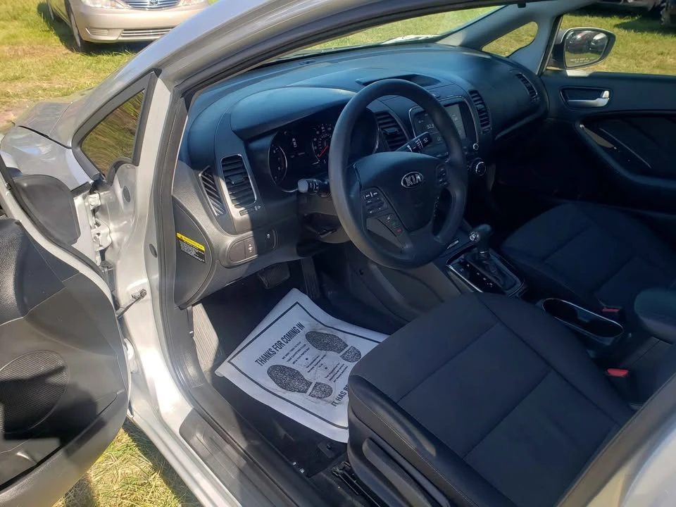 2018 Kia Forte - Image 18 of 18