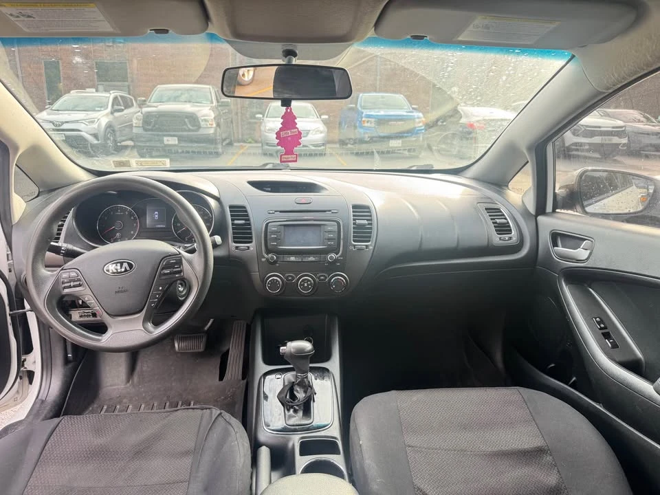2018 Kia Forte - Image 5 of 7