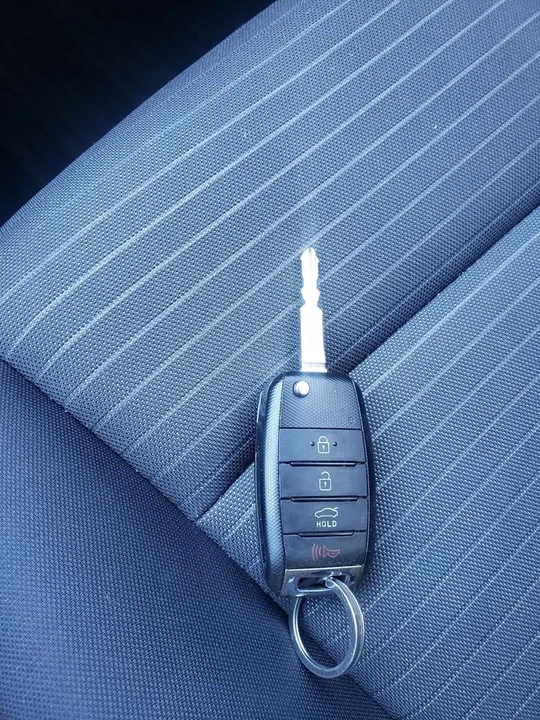 2018 Kia Forte - Image 16 of 18