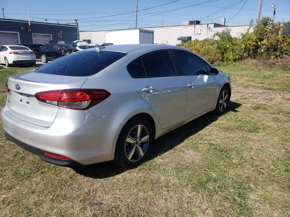 2018 Kia Forte - Image 7 of 18