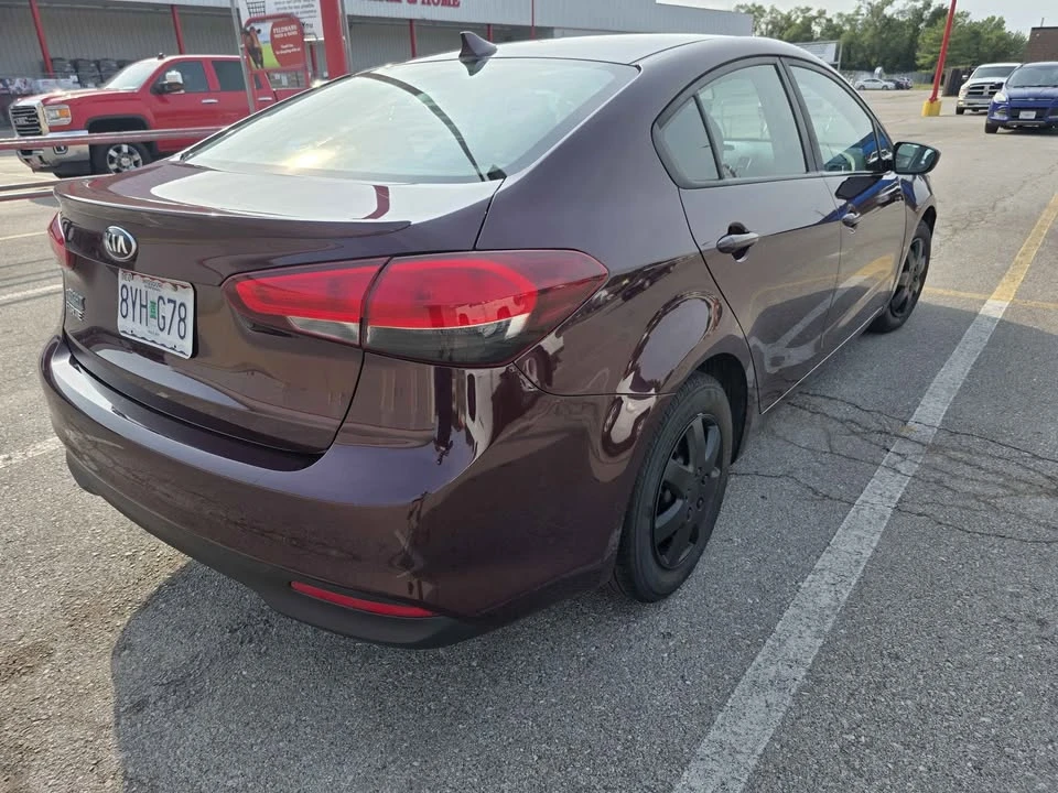 2018 Kia Forte - Image 3 of 8