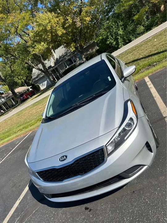 2018 Kia Forte - Image 6 of 13