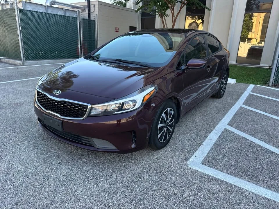 2018 Kia Forte - Image 2 of 10