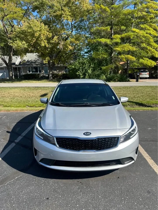 2018 Kia Forte - Image 9 of 13