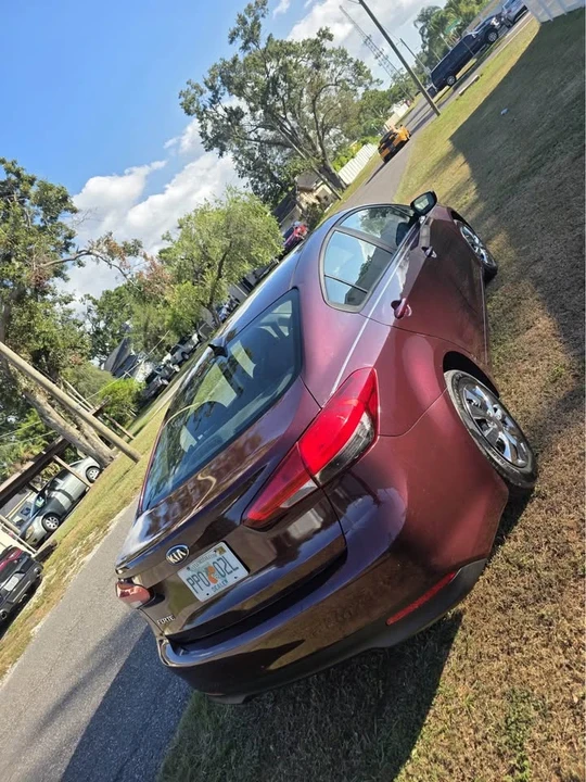 2018 Kia Forte - Image 2 of 9