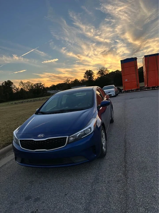 2018 Kia Forte - Image 9 of 15