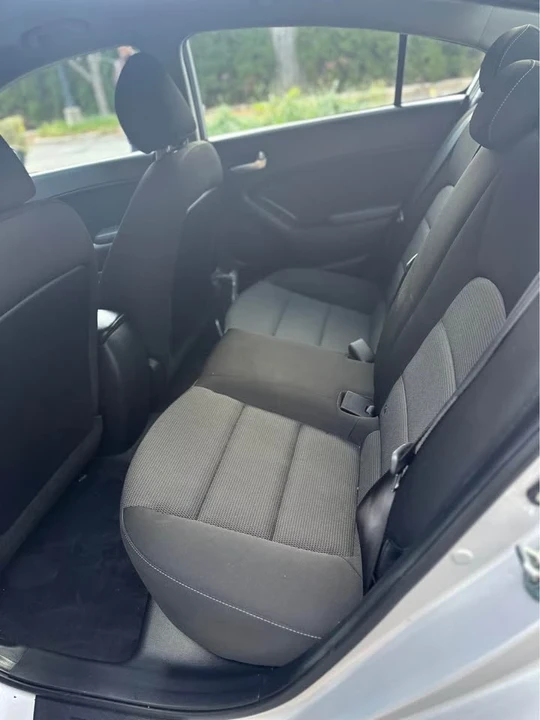 2018 Kia Forte - Image 8 of 9