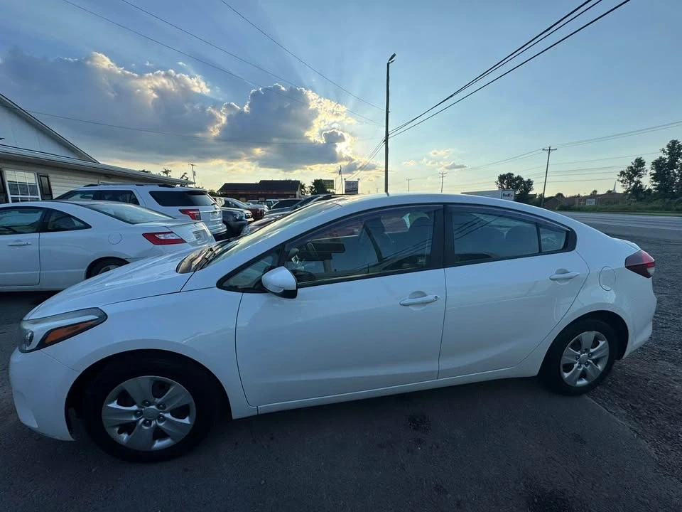 2018 Kia Forte - Image 6 of 13