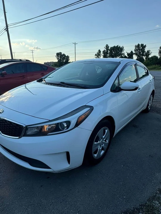 2018 Kia Forte - Image 3 of 13