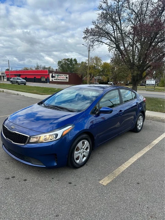 2018 Kia Forte - Image 3 of 10