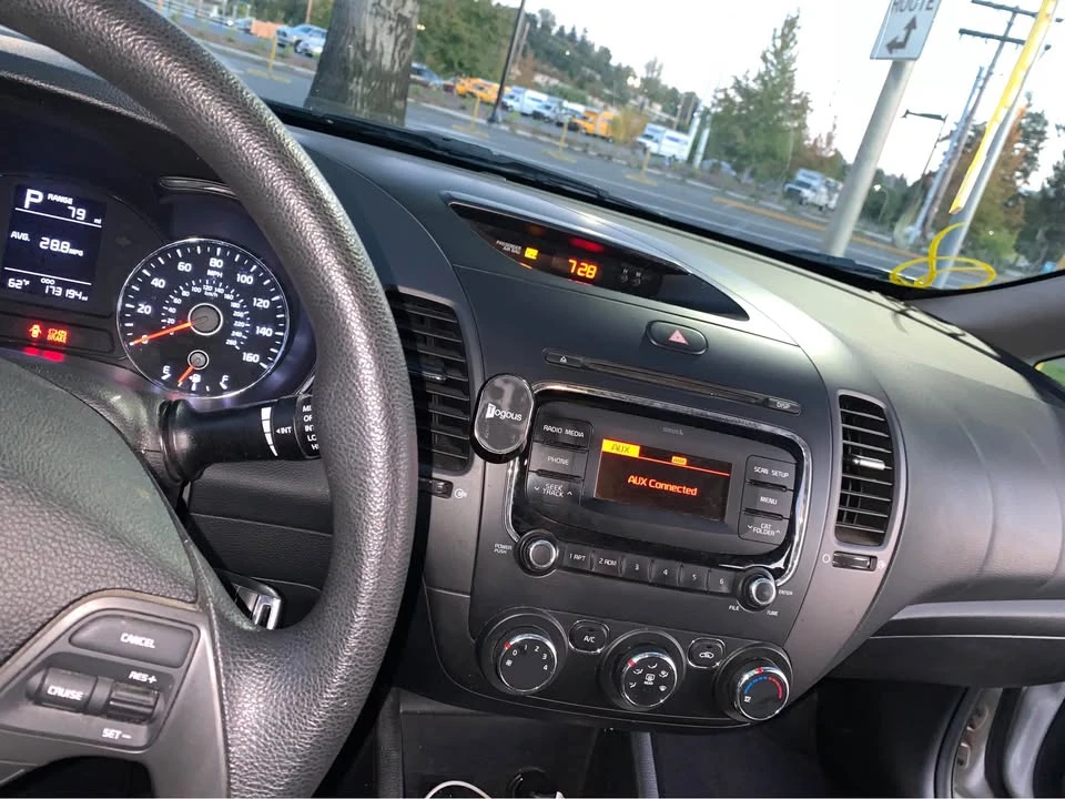 2018 Kia Forte - Image 7 of 12