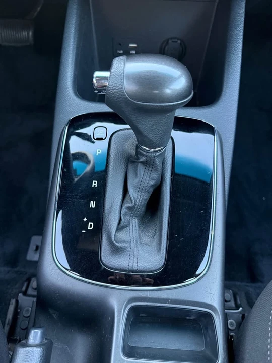 2018 Kia Forte - Image 14 of 17
