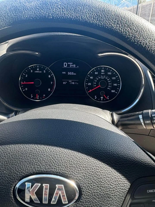 2018 Kia Forte - Image 5 of 12