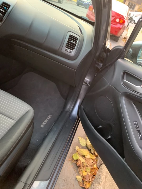 2018 Kia Forte - Image 11 of 11