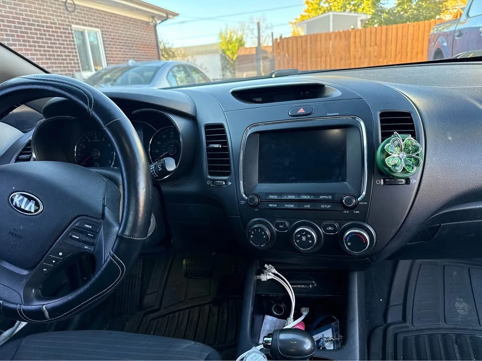 2018 Kia Forte - Image 6 of 7