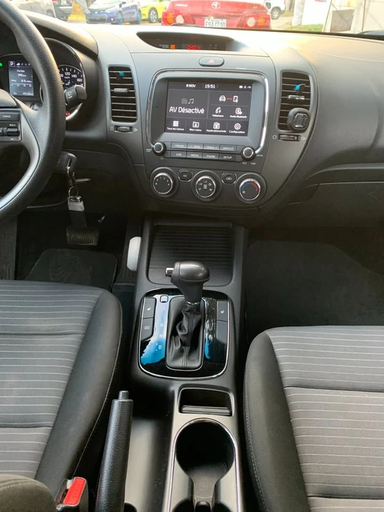 2018 Kia Forte - Image 3 of 11