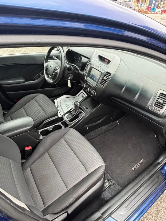 2018 Kia Forte - Image 10 of 13