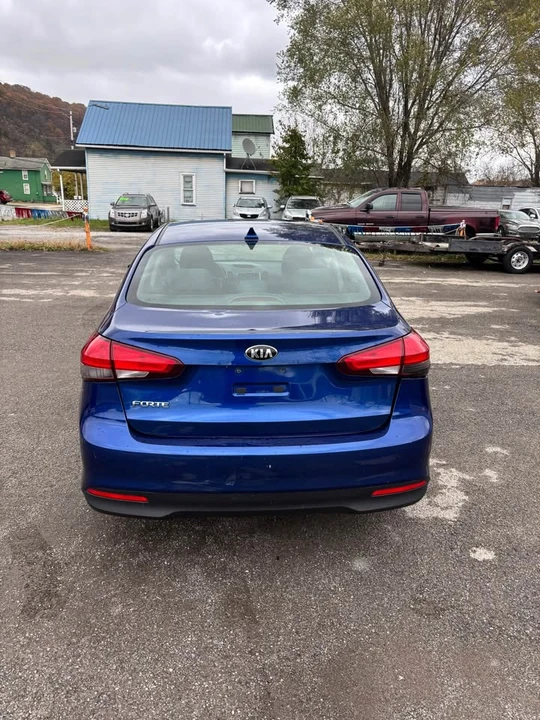 2018 Kia Forte - Image 4 of 13