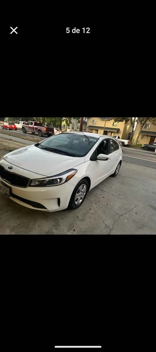 2018 Kia Forte - Image 5 of 12