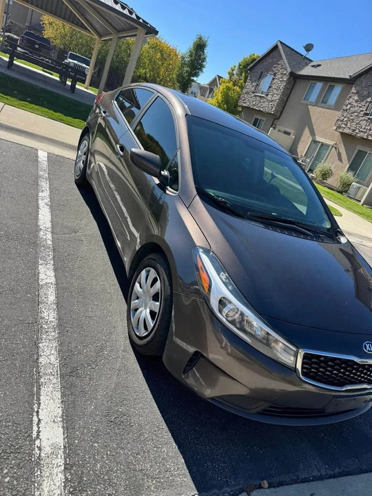 2018 Kia Forte - Image 10 of 12