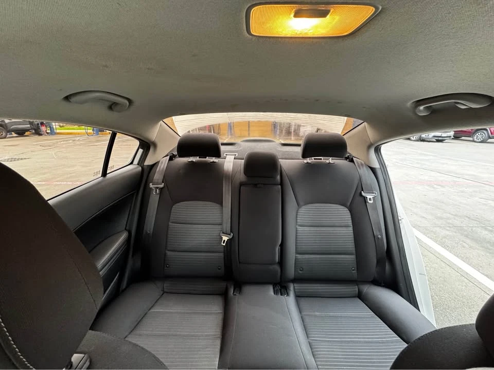 2018 Kia Forte - Image 2 of 18