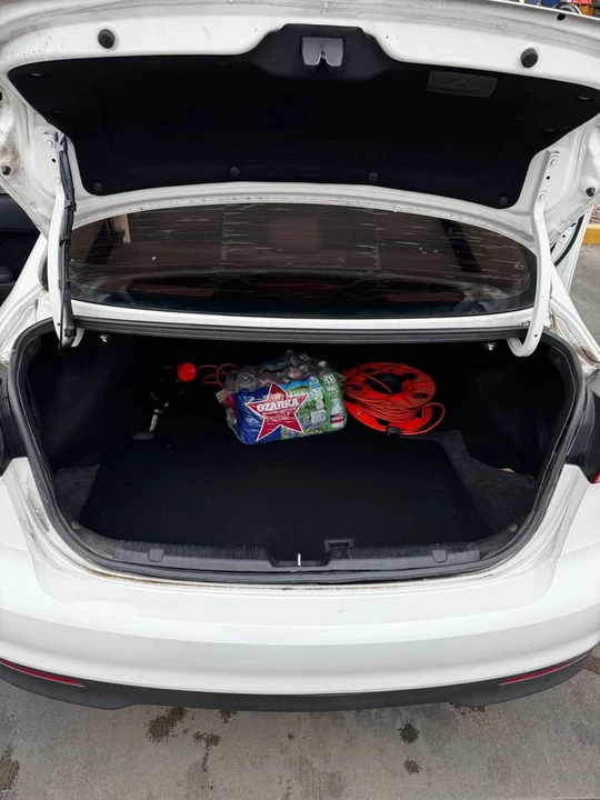 2018 Kia Forte - Image 5 of 18