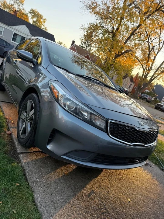 2018 Kia Forte - Image 2 of 9
