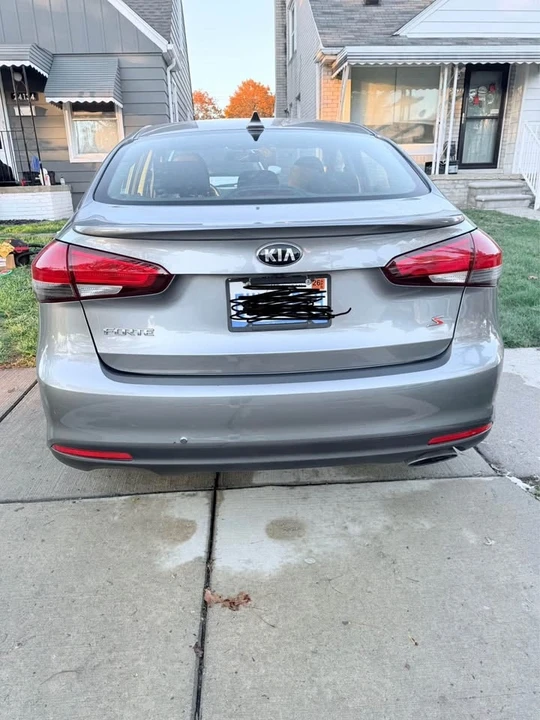 2018 Kia Forte - Image 5 of 9