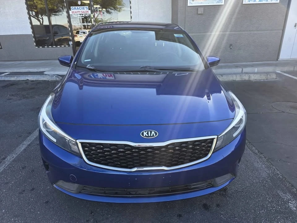 2018 Kia Forte - Image 5 of 16