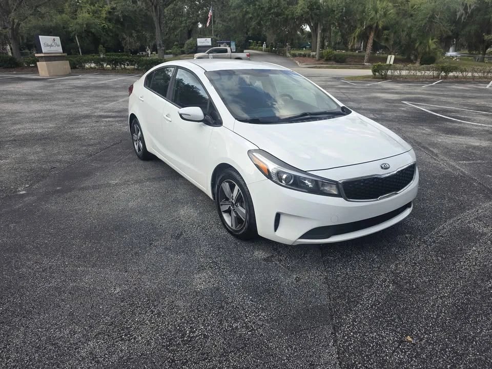 2018 Kia Forte - Image 6 of 13