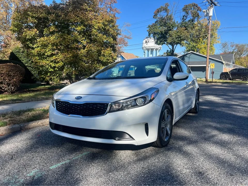 2018 Kia Forte - Image 6 of 18