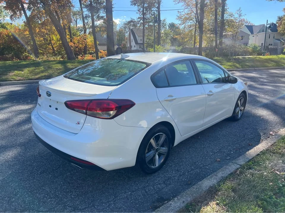 2018 Kia Forte - Image 3 of 18
