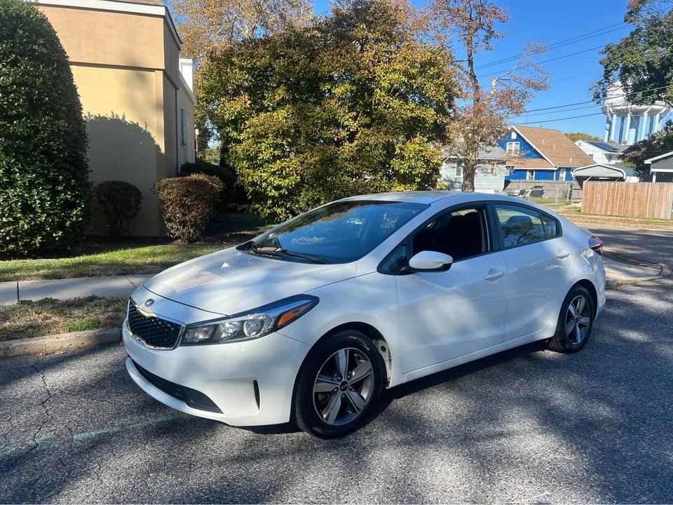 2018 Kia Forte - Image 7 of 18