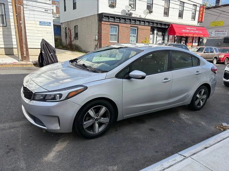 2018 Kia Forte - Image 7 of 14