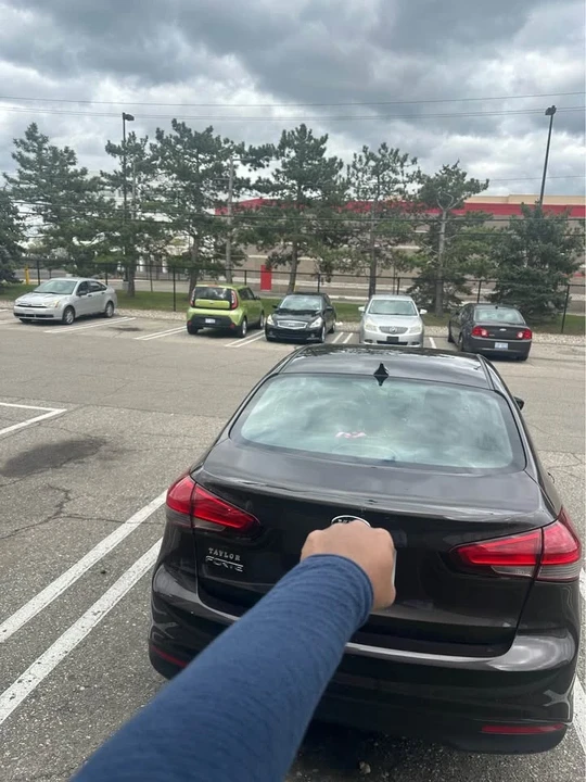 2018 Kia Forte - Image 5 of 10