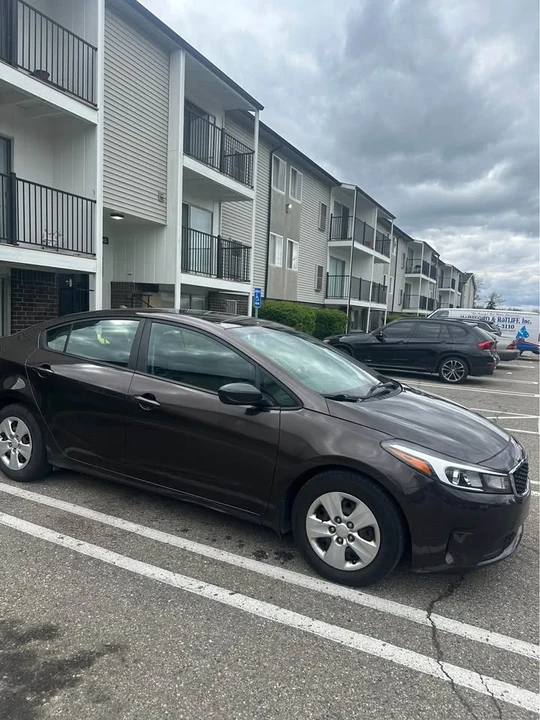 2018 Kia Forte - Image 3 of 10