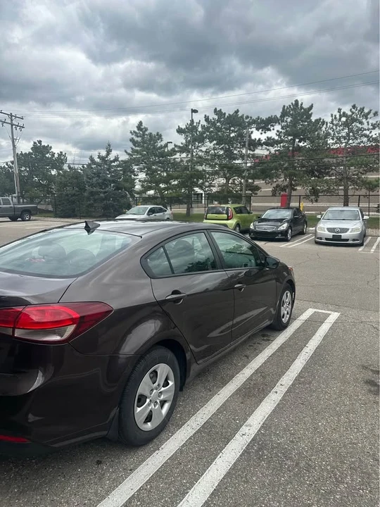 2018 Kia Forte - Image 4 of 10