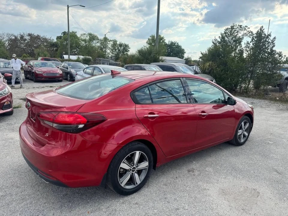2018 Kia Forte - Image 5 of 8