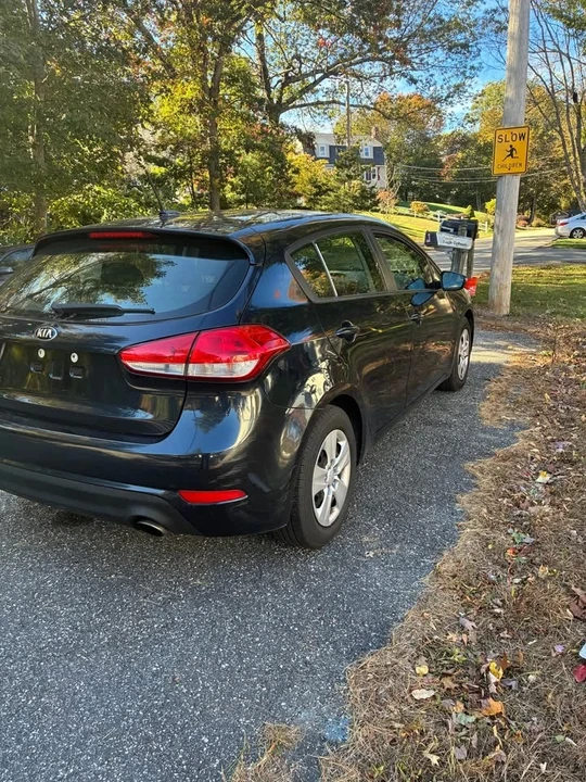 2018 Kia Forte - Image 7 of 14