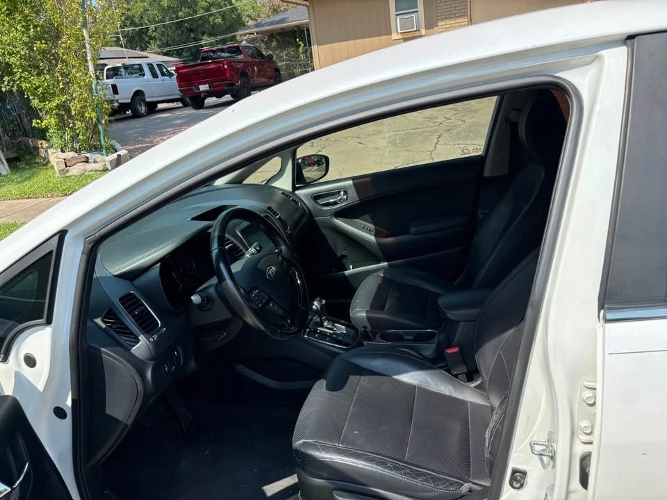 2018 Kia Forte - Image 11 of 12